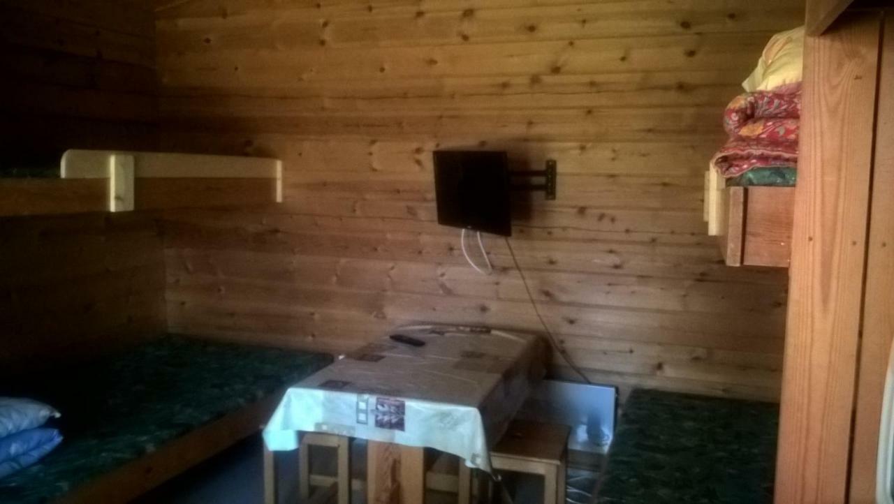 Pirttiniemen Lomakylae Hotel Muurasjärvi Екстериор снимка