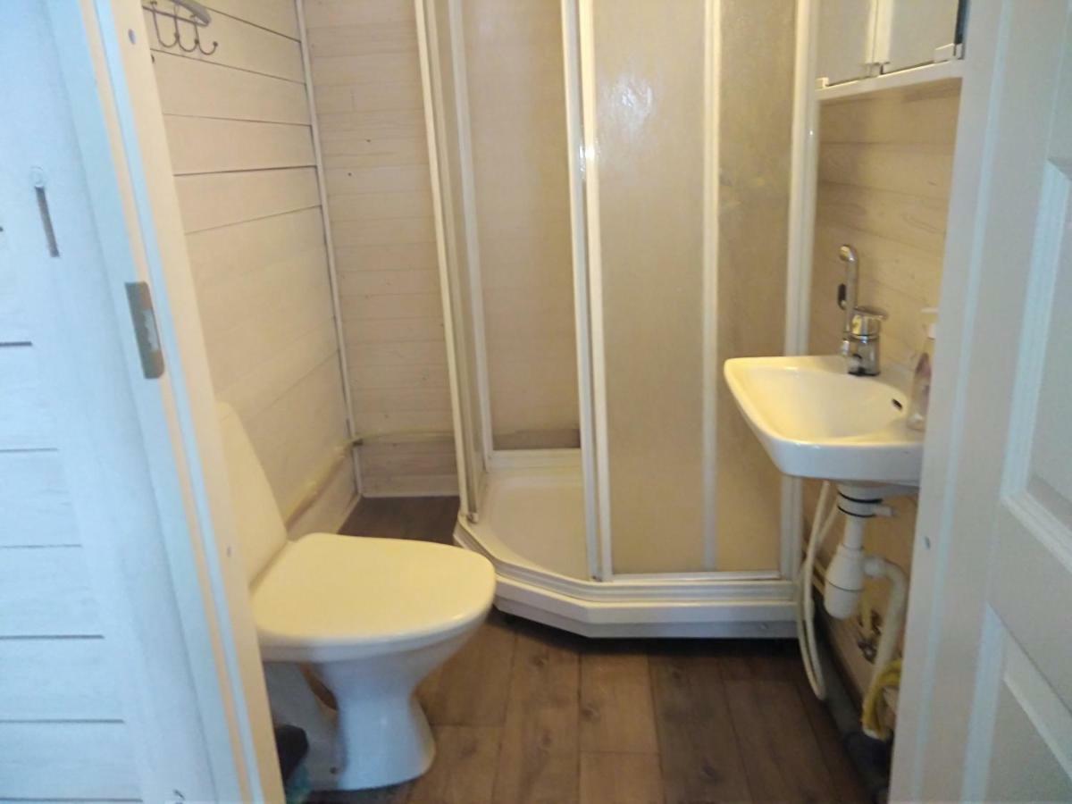 Pirttiniemen Lomakylae Hotel Muurasjärvi Екстериор снимка