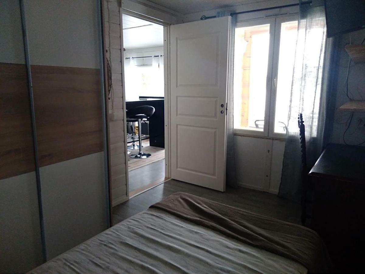 Pirttiniemen Lomakylae Hotel Muurasjärvi Екстериор снимка